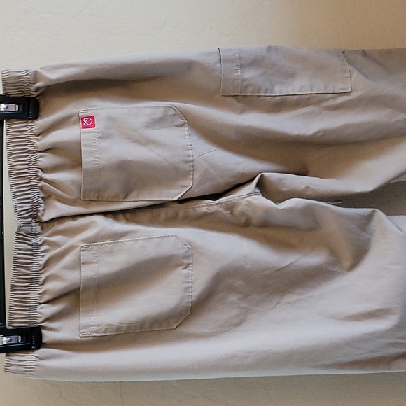 Womens scrub paints - Picture 2 of 2